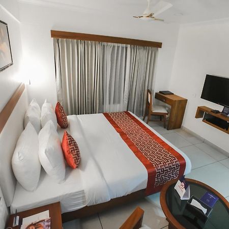 Hotel Kkm International Thiruvananthapuram Esterno foto