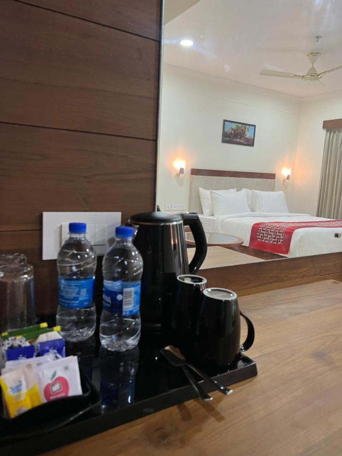 Hotel Kkm International Thiruvananthapuram Esterno foto