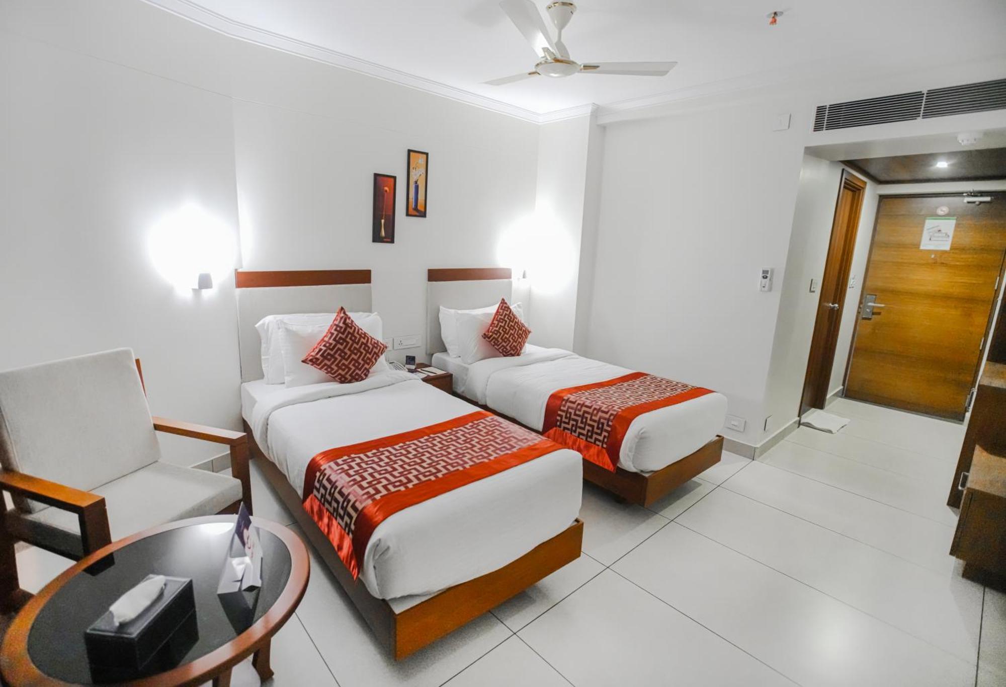 Hotel Kkm International Thiruvananthapuram Esterno foto